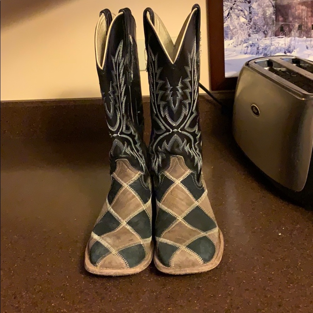Elephant print Ferrini boots